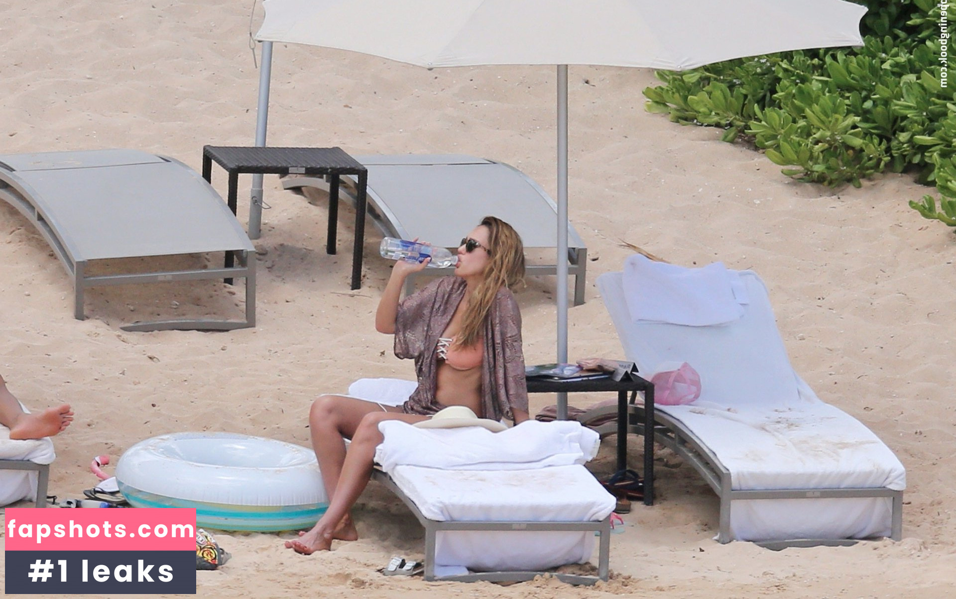 Jessica Alba gallery photo #3658