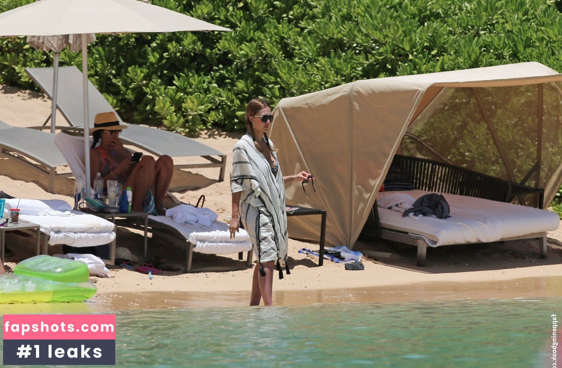 Jessica Alba gallery photo #3686