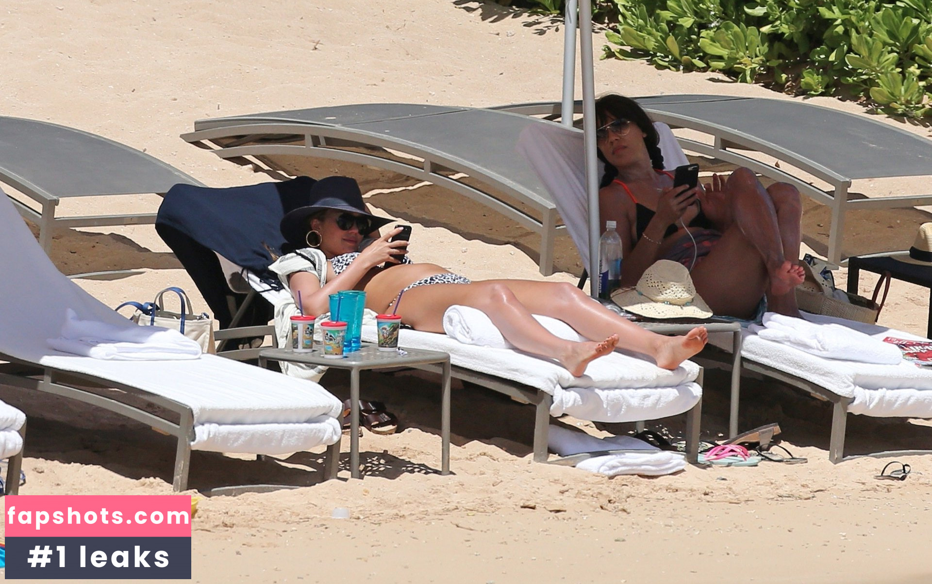 Jessica Alba gallery photo #3703