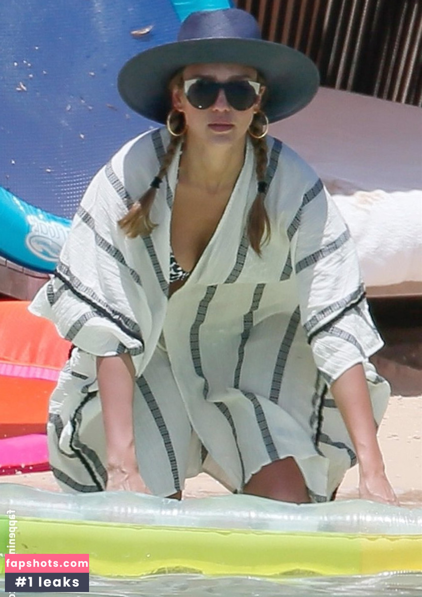 Jessica Alba gallery photo #3720
