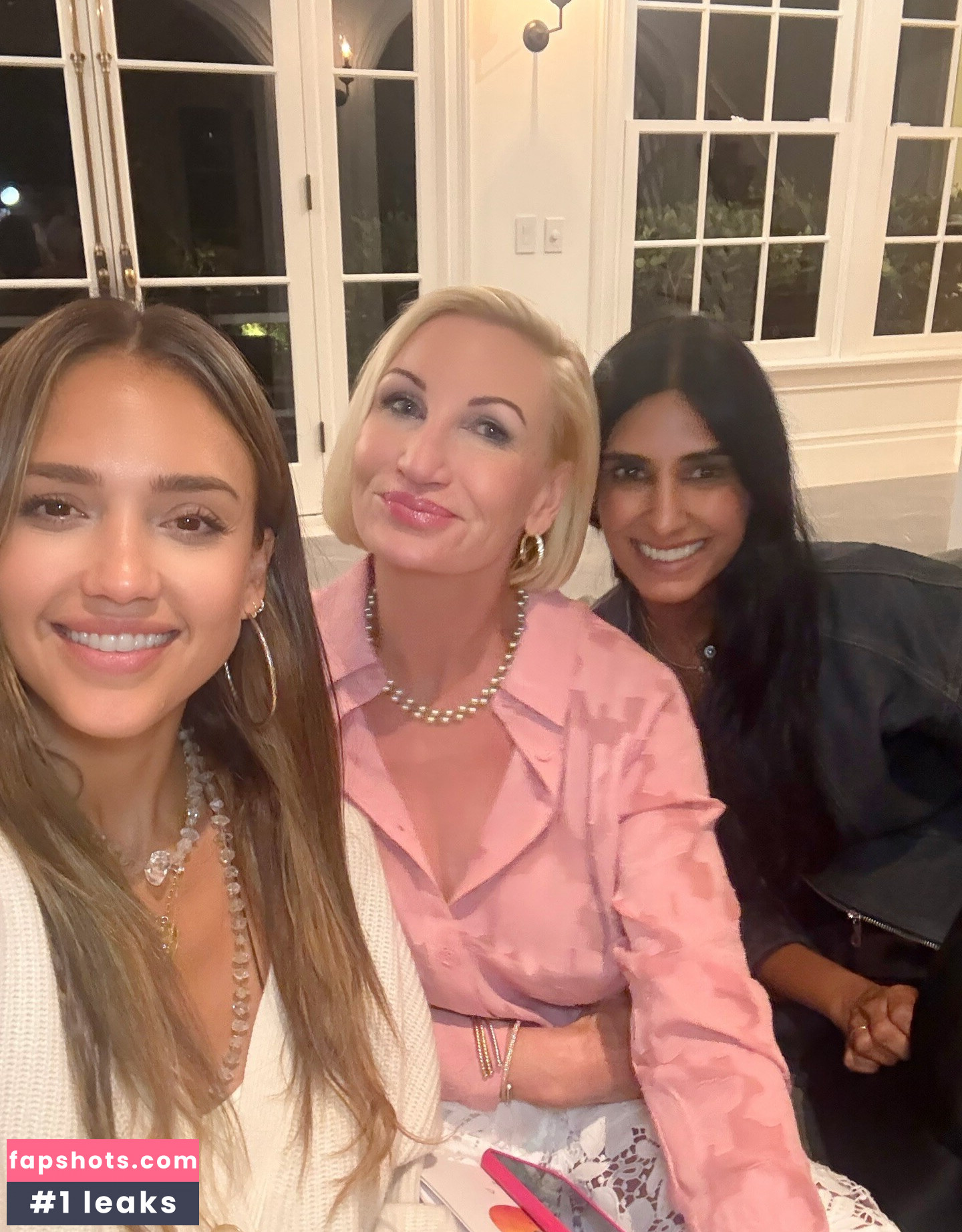 Jessica Alba gallery photo #58