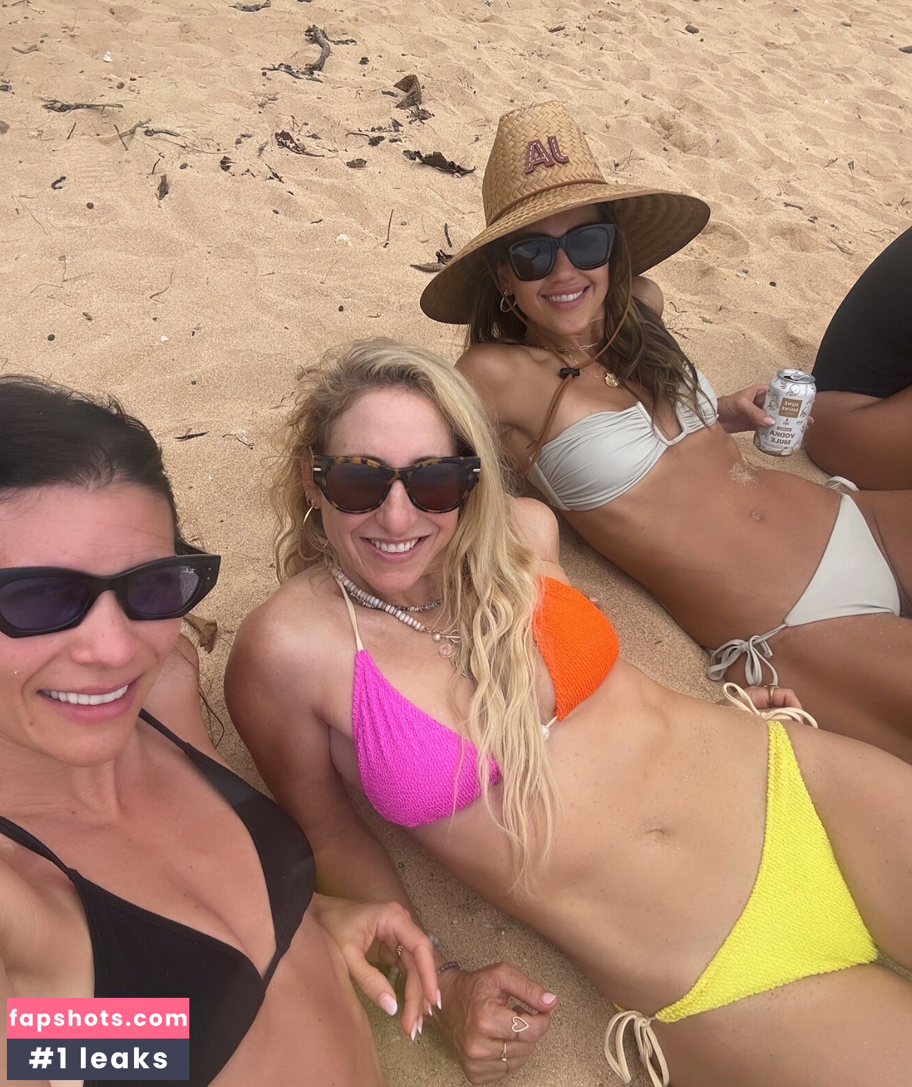 Jessica Alba gallery photo #78