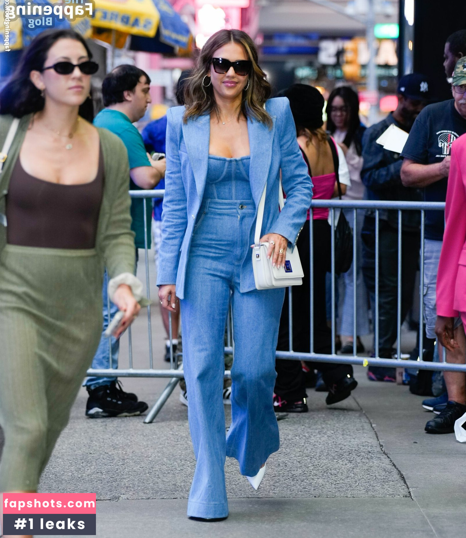 Jessica Alba gallery photo #834