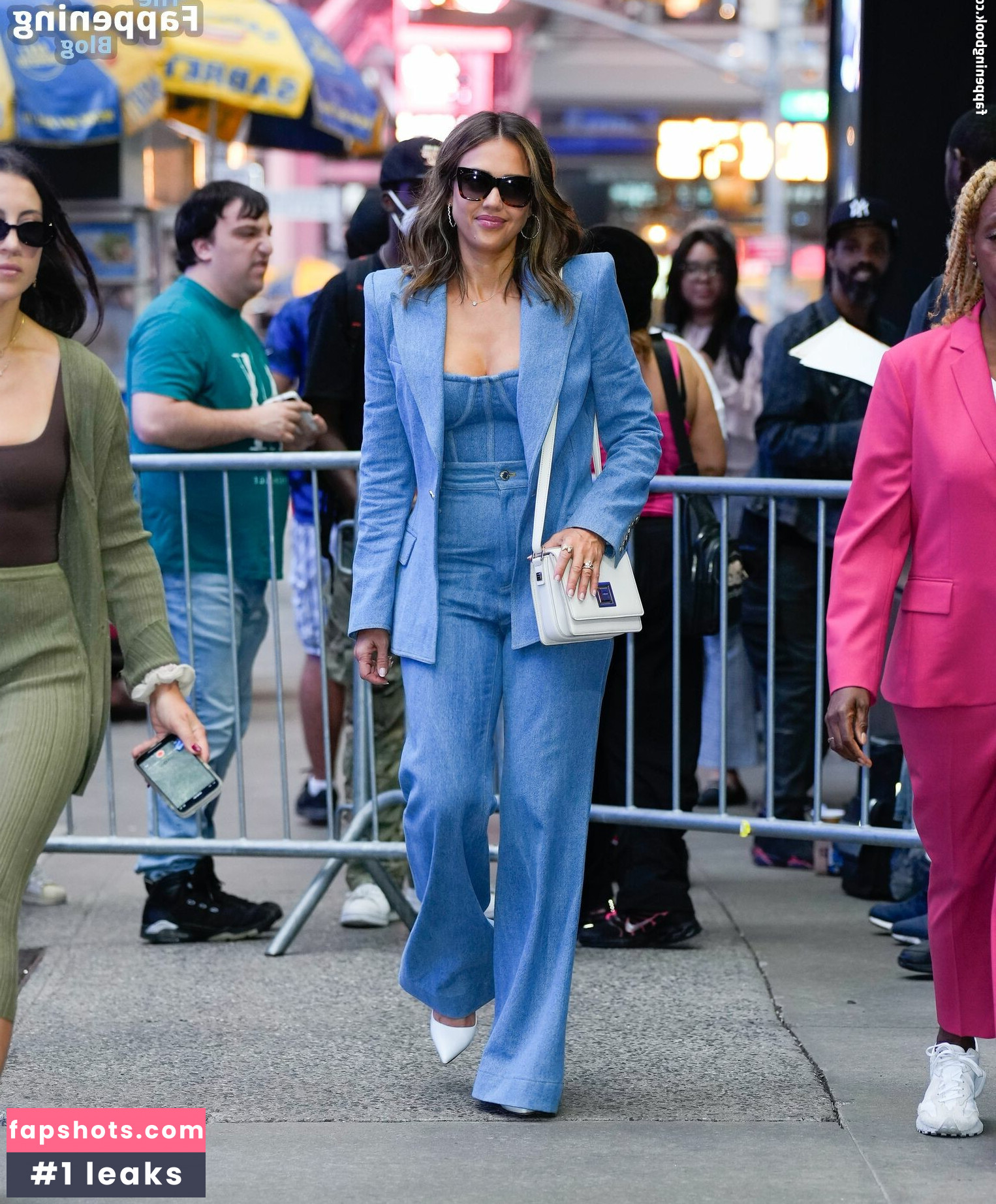 Jessica Alba gallery photo #836