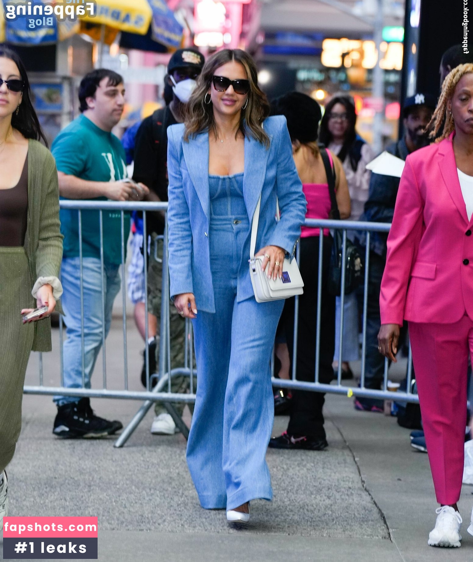 Jessica Alba gallery photo #837