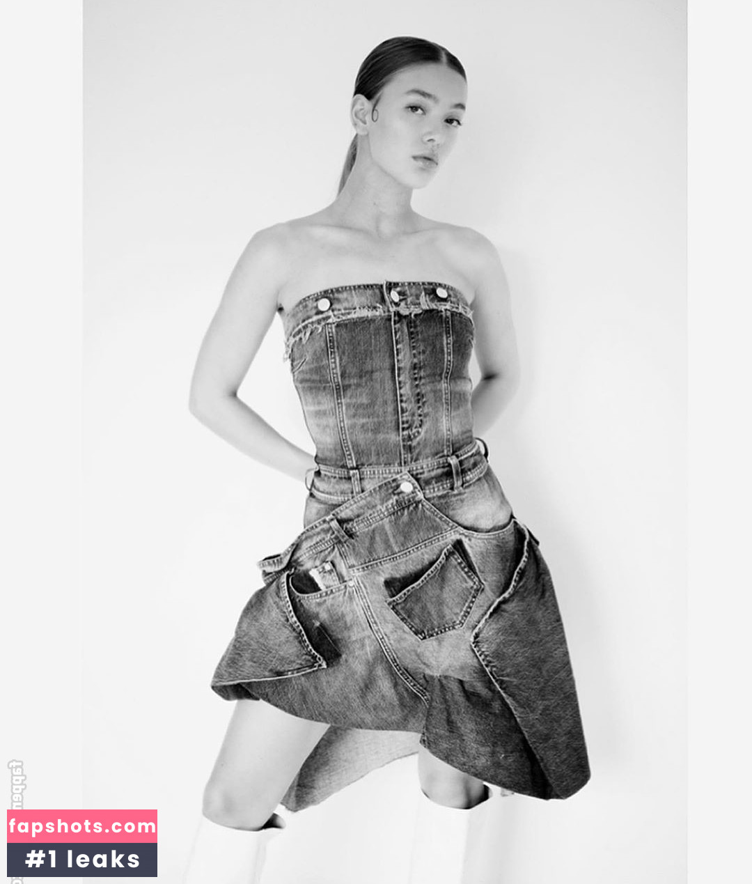 Jessica Alexander gallery photo #48