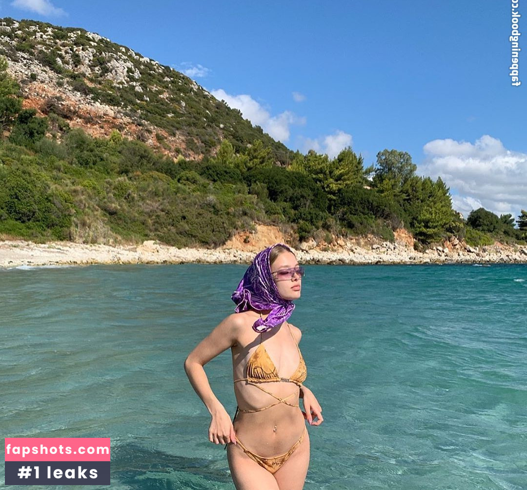 Jessica Alexander gallery photo #79