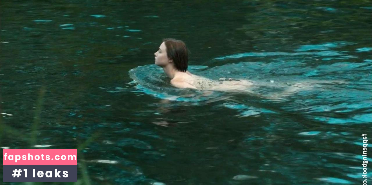 Jessica Barden gallery photo #116