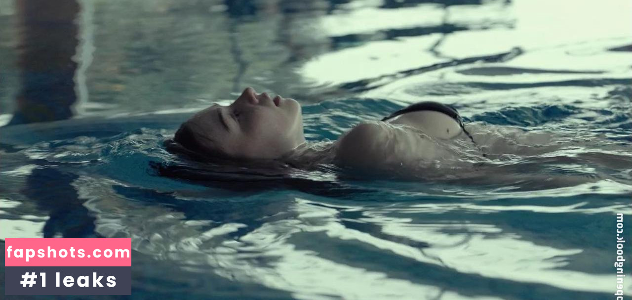 Jessica Barden gallery photo #120