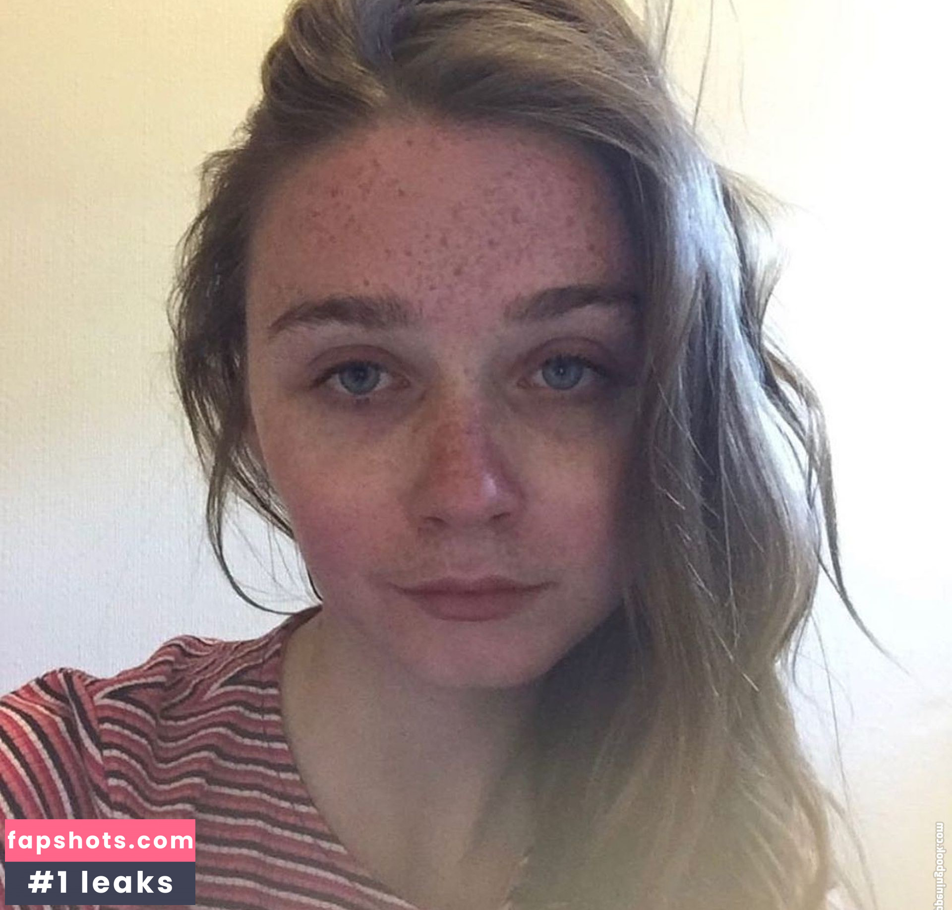 Jessica Barden gallery photo #28