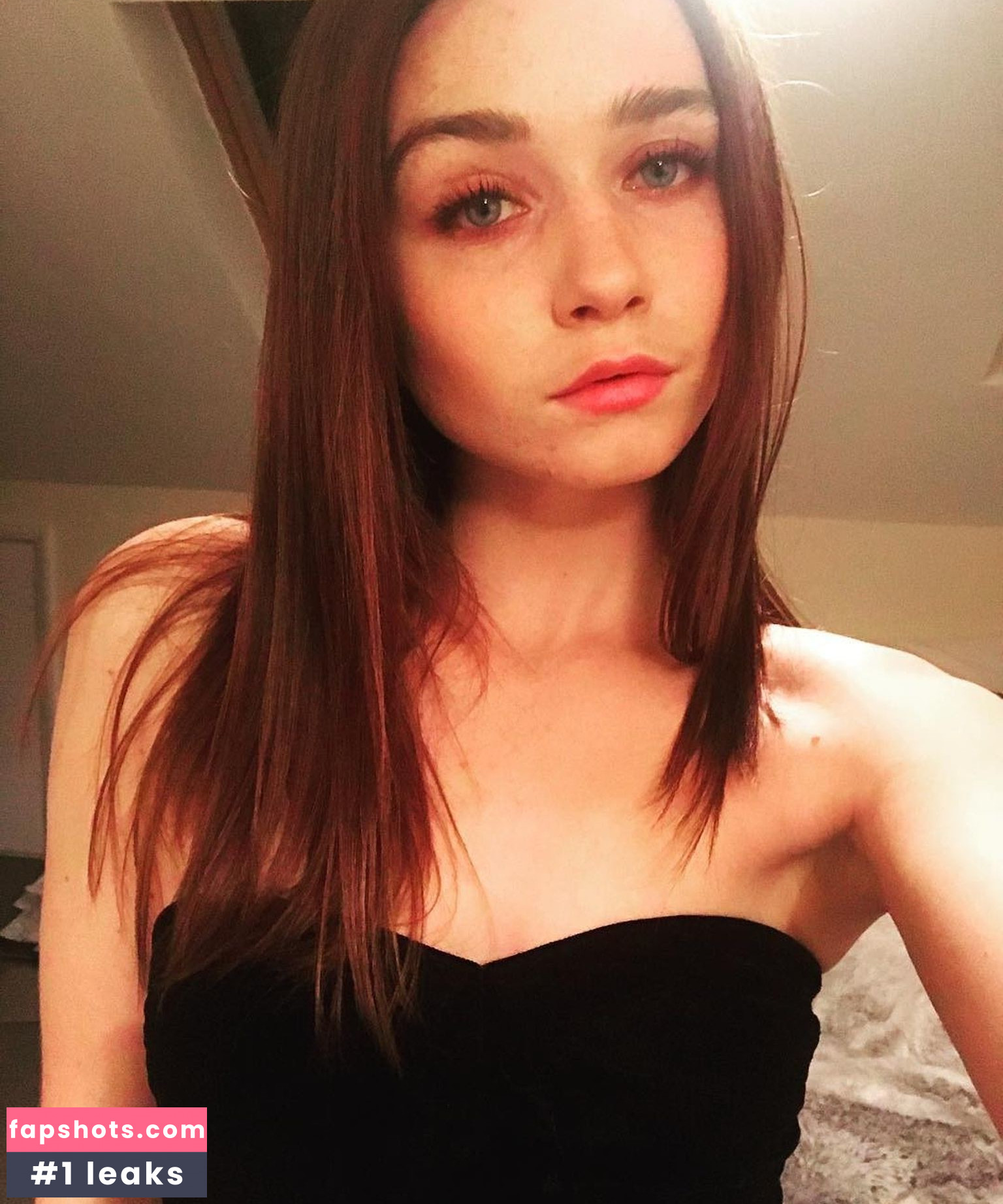 Jessica Barden gallery photo #35