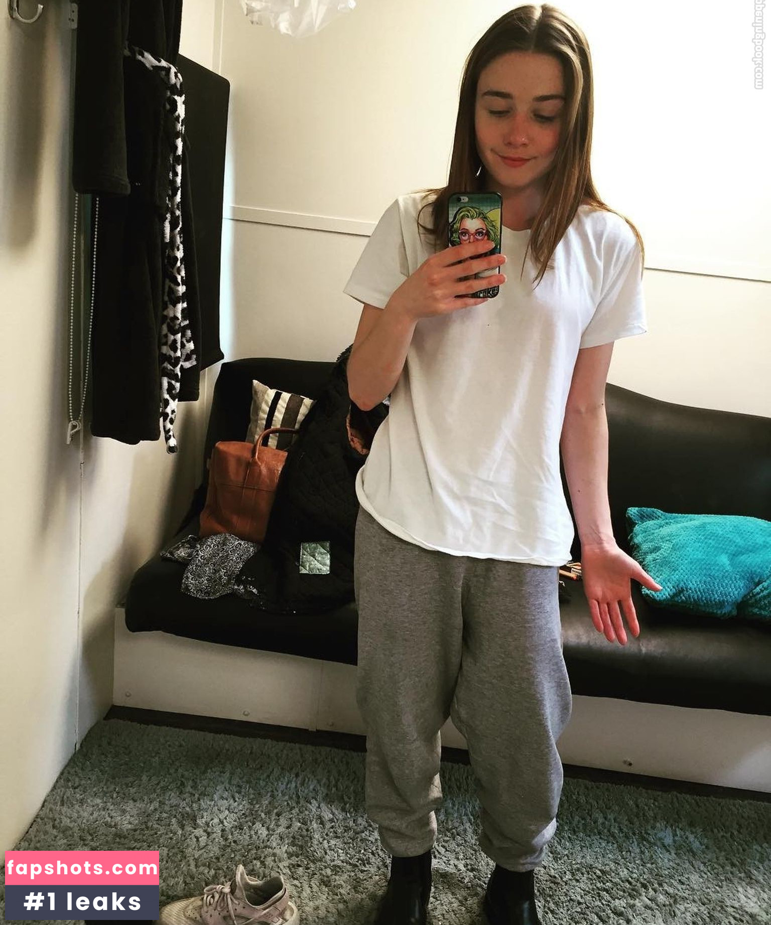 Jessica Barden gallery photo #47