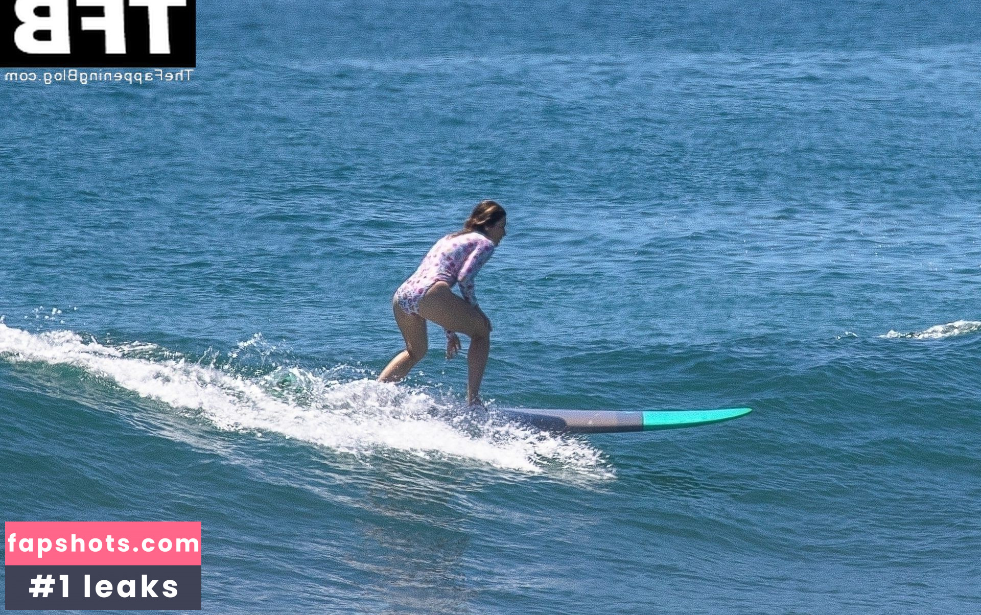 Jessica Biel gallery photo #1011