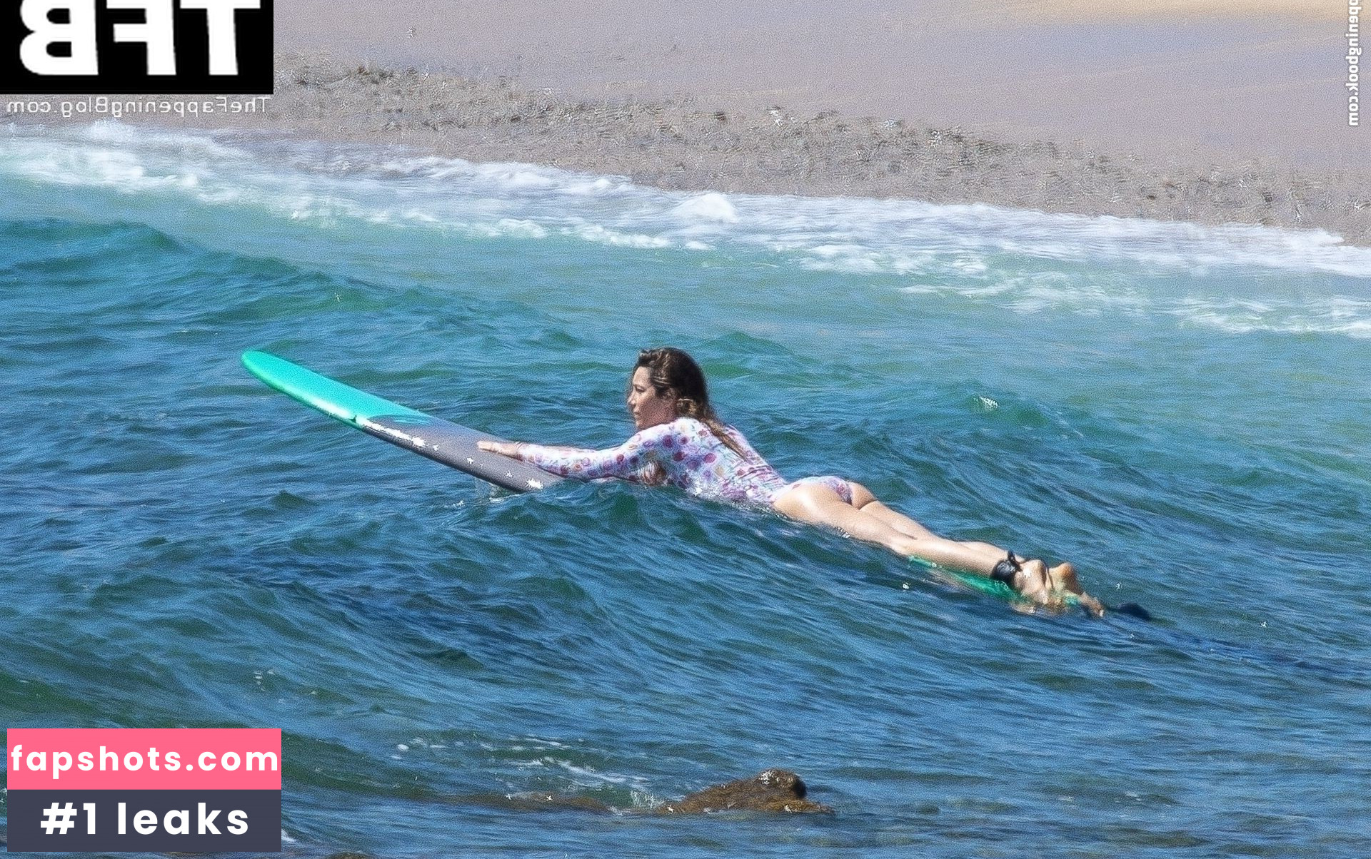 Jessica Biel gallery photo #1017