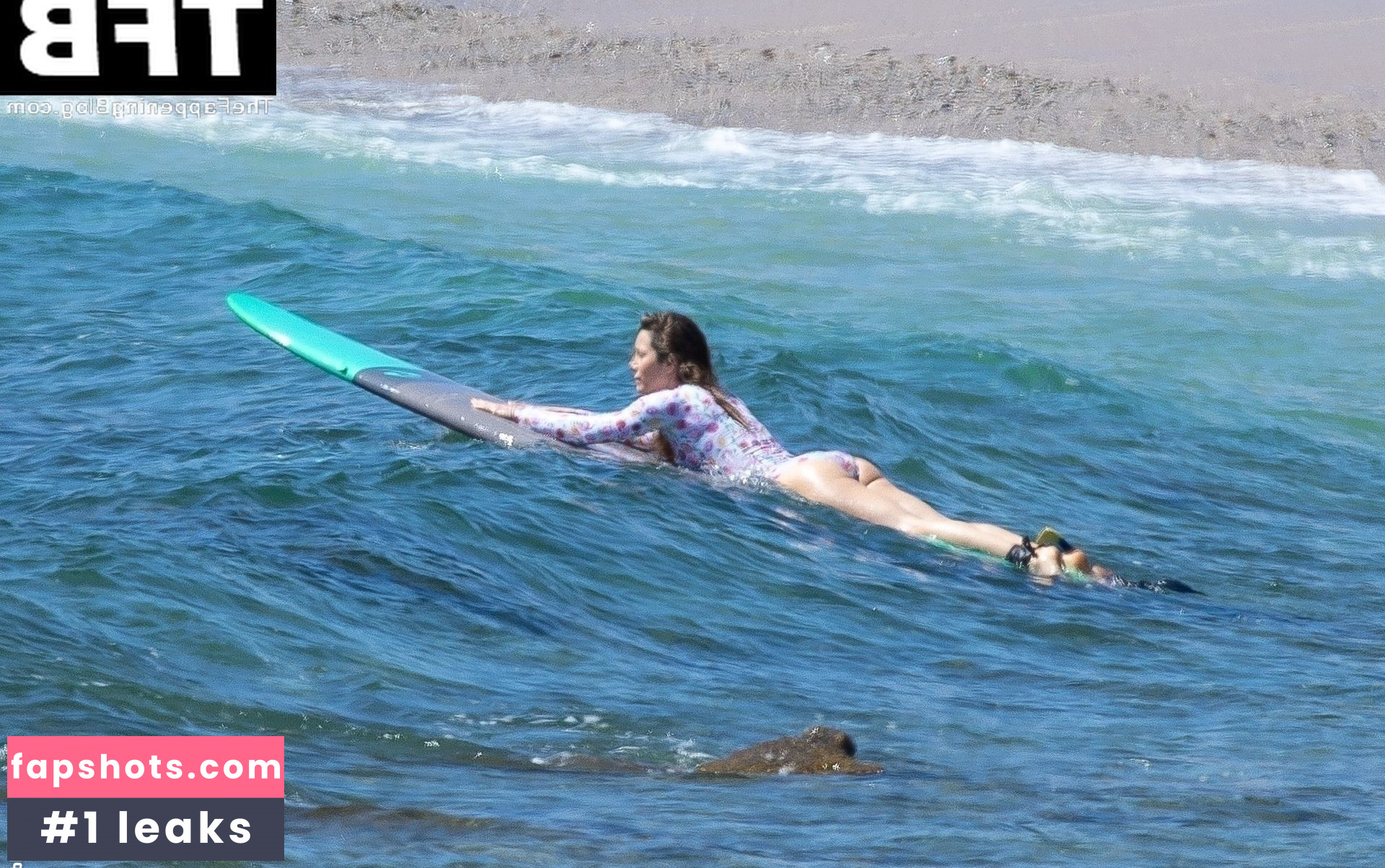 Jessica Biel gallery photo #1018