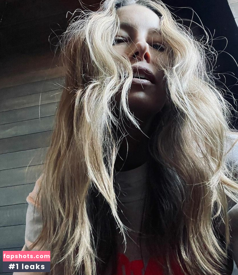 Jessica Biel gallery photo #212