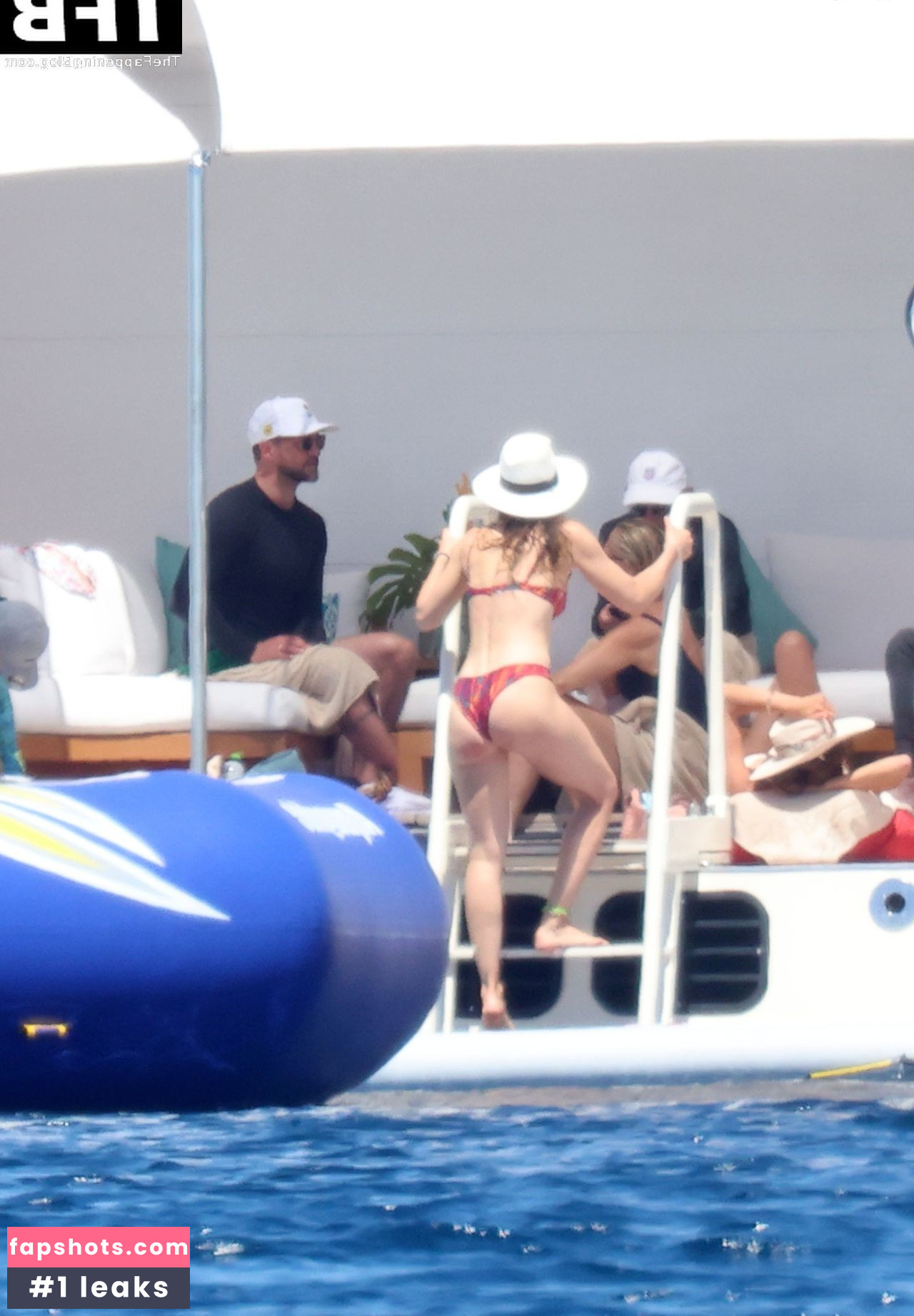 Jessica Biel gallery photo #304