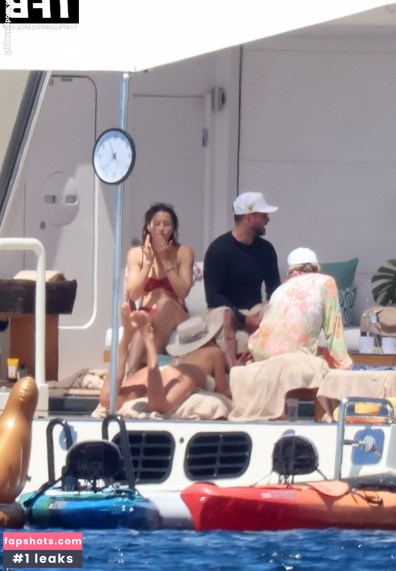 Jessica Biel gallery photo #329