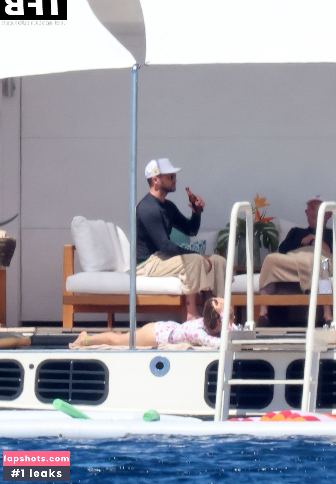 Jessica Biel gallery photo #352