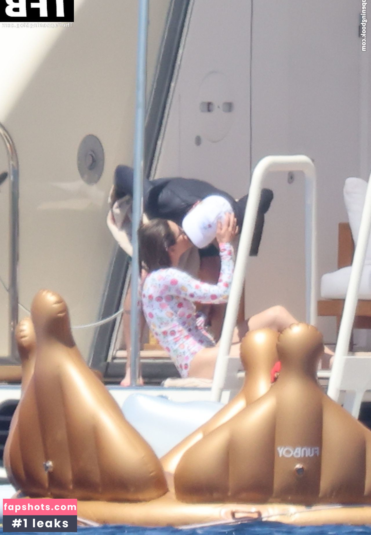 Jessica Biel gallery photo #354