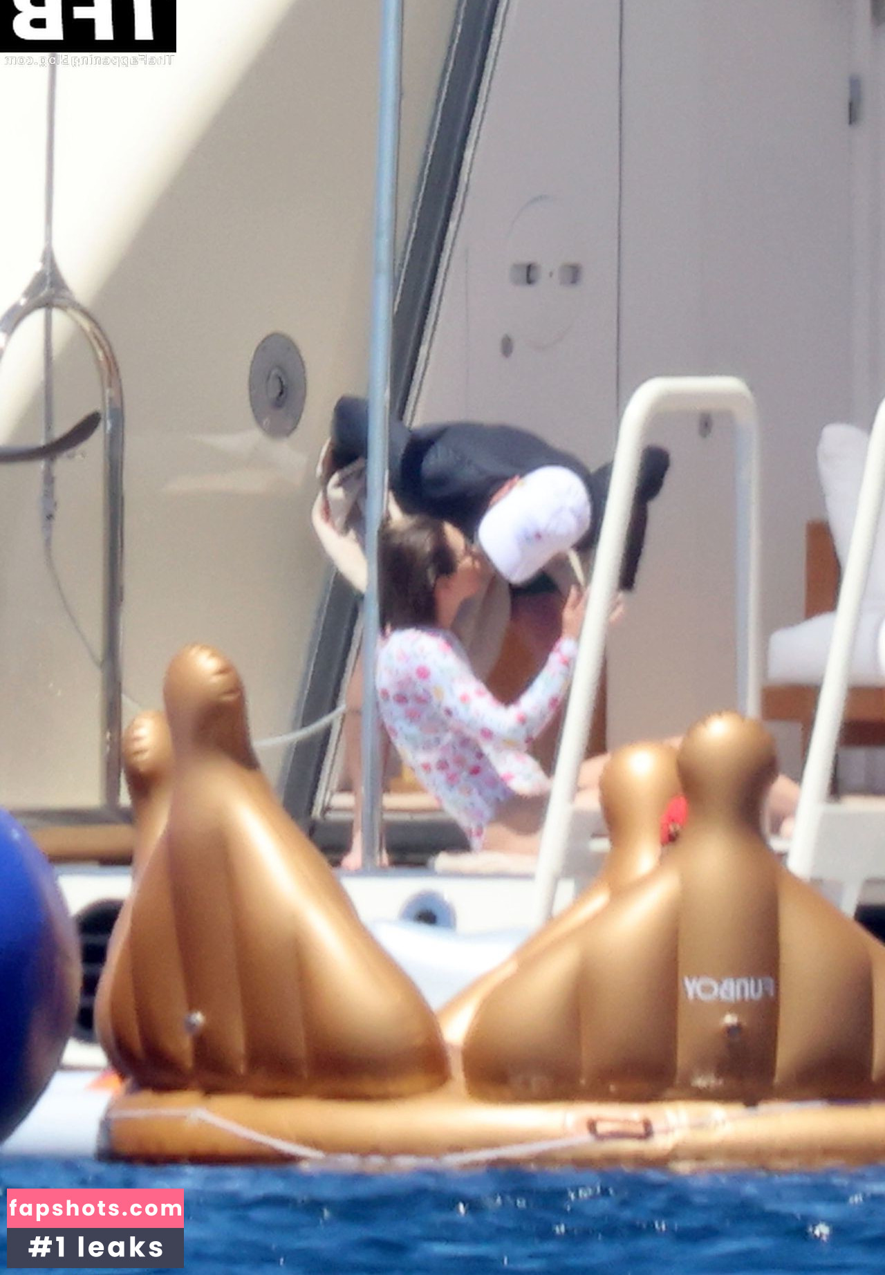 Jessica Biel gallery photo #355