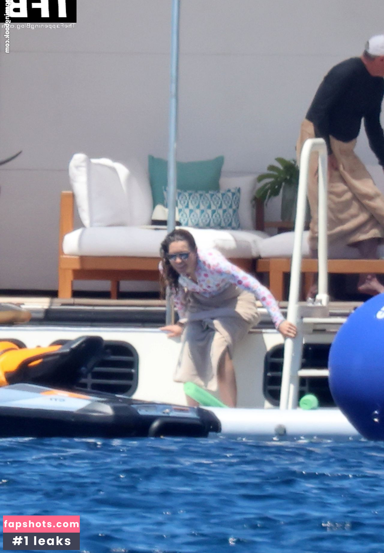 Jessica Biel gallery photo #359