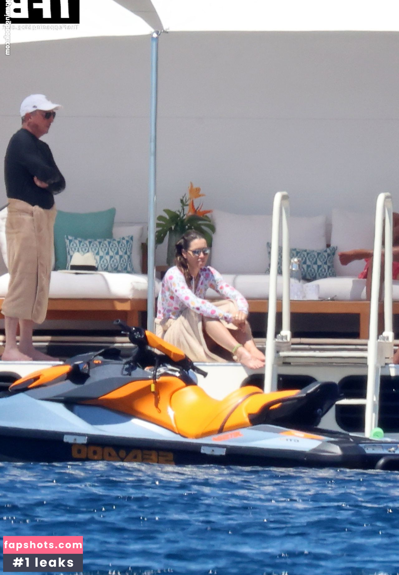 Jessica Biel gallery photo #360