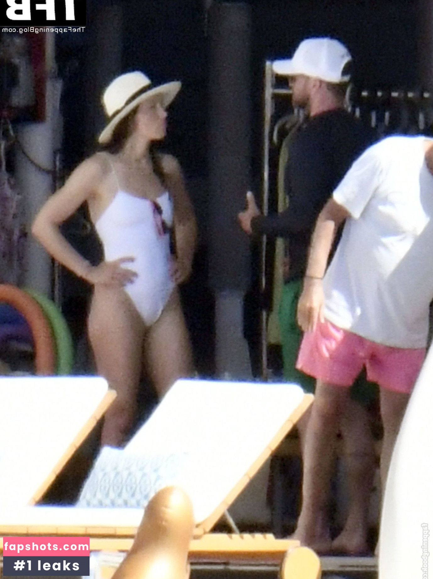 Jessica Biel gallery photo #393