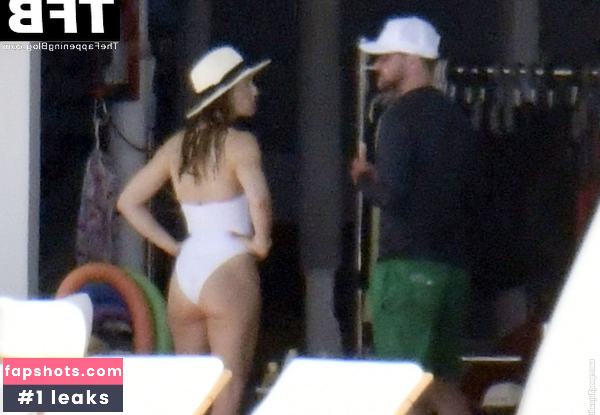 Jessica Biel gallery photo #395