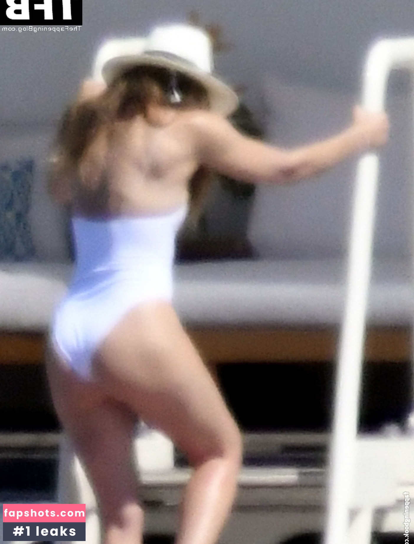 Jessica Biel gallery photo #397