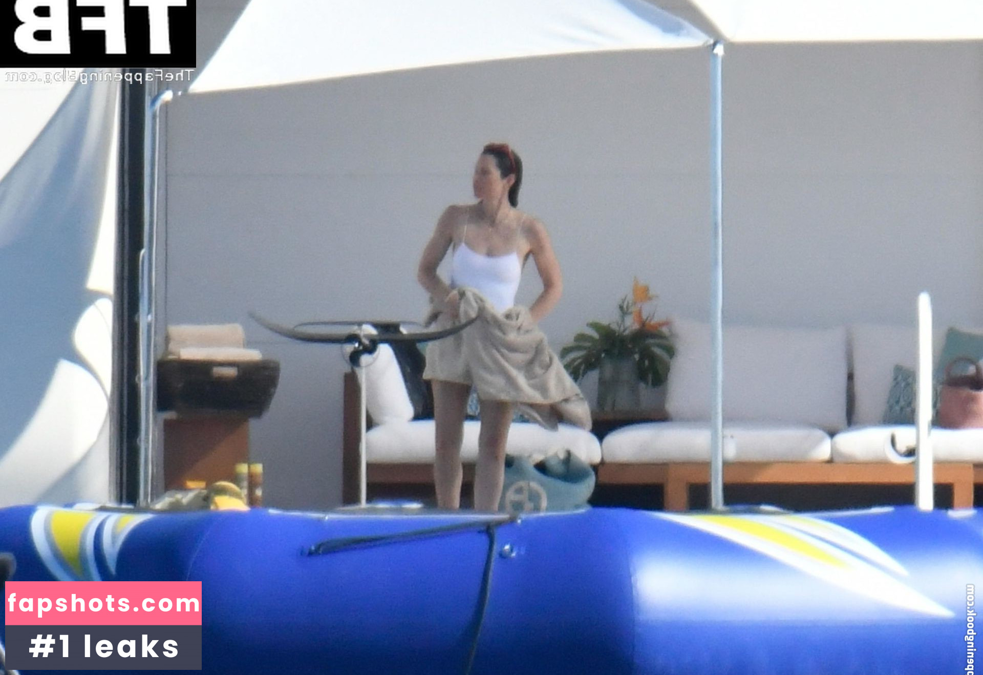 Jessica Biel gallery photo #401