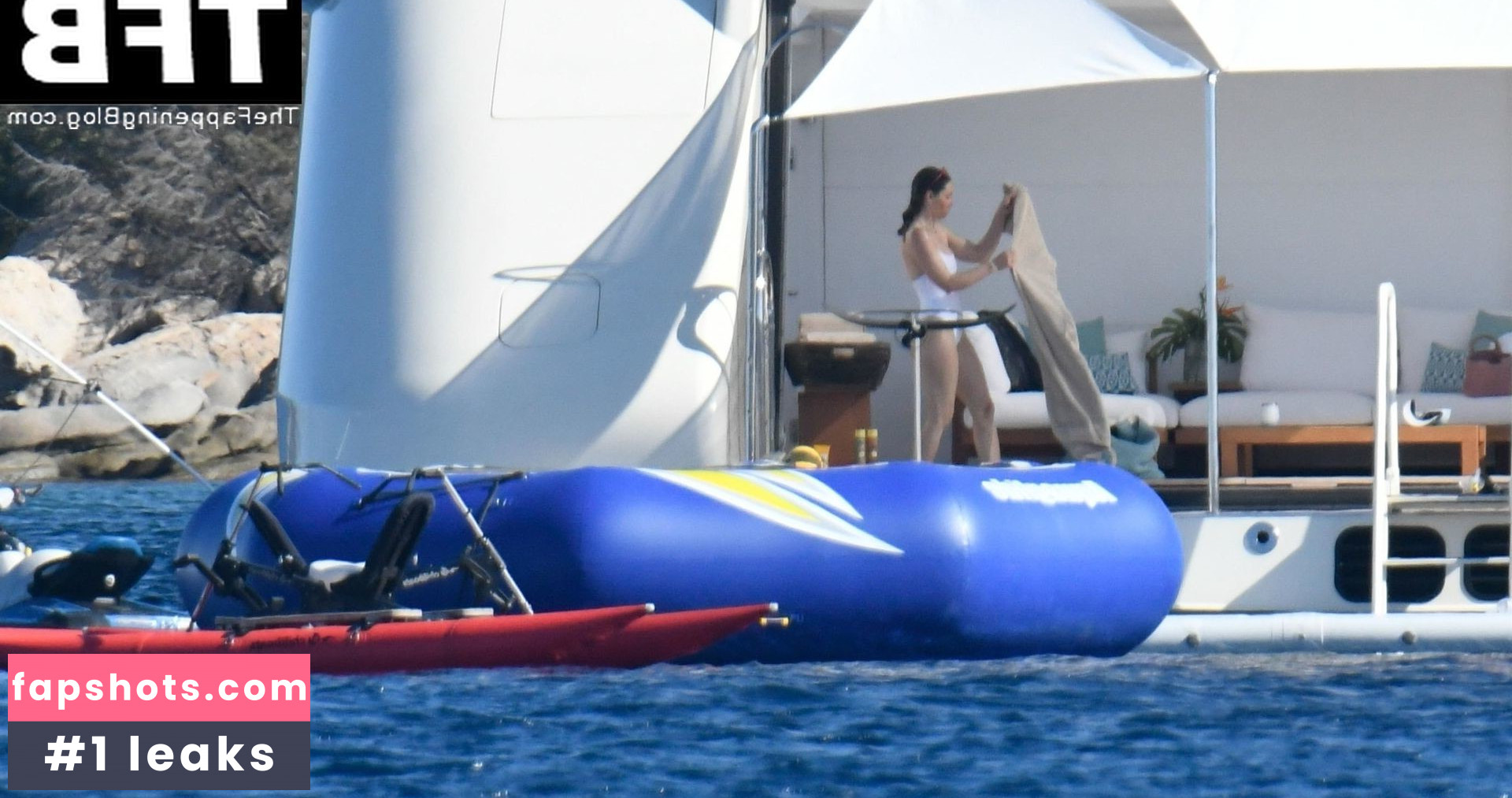 Jessica Biel gallery photo #406