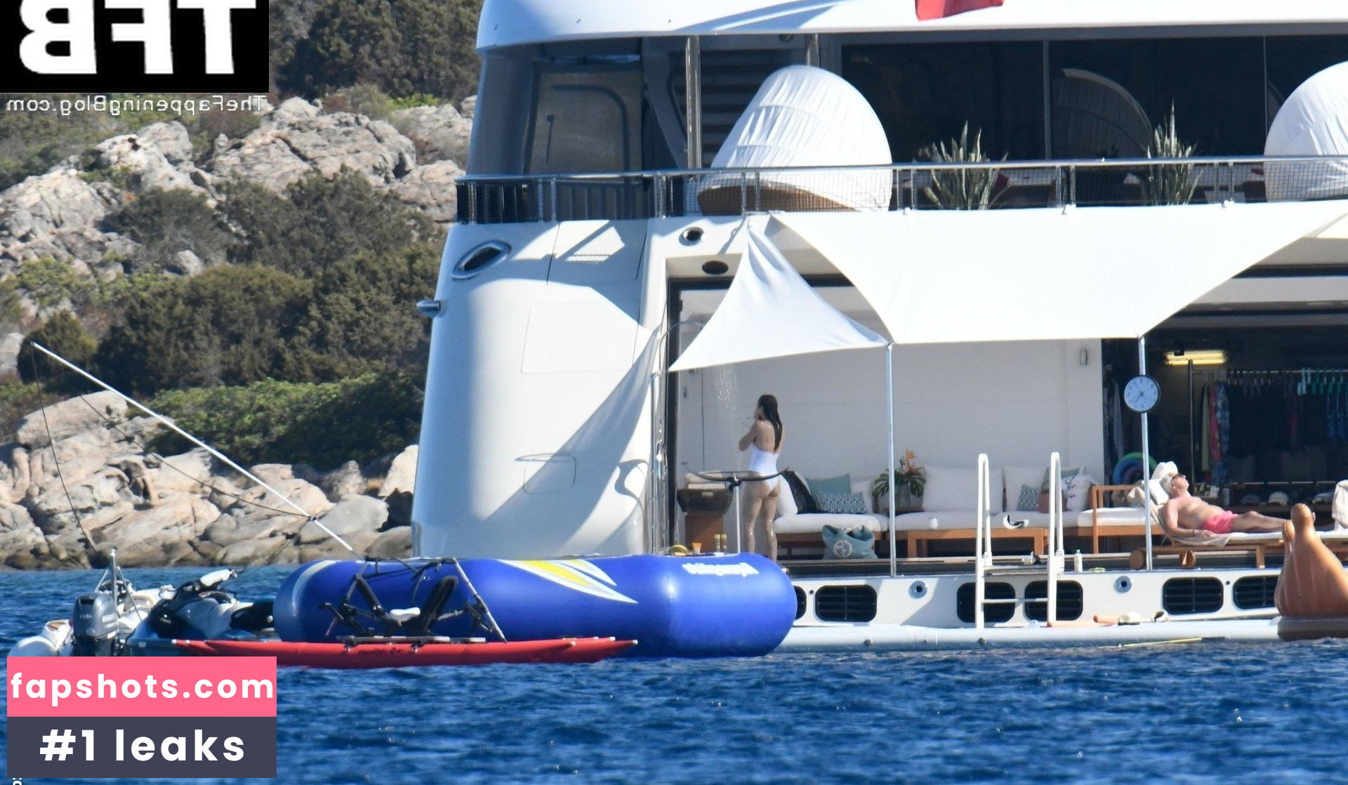 Jessica Biel gallery photo #408