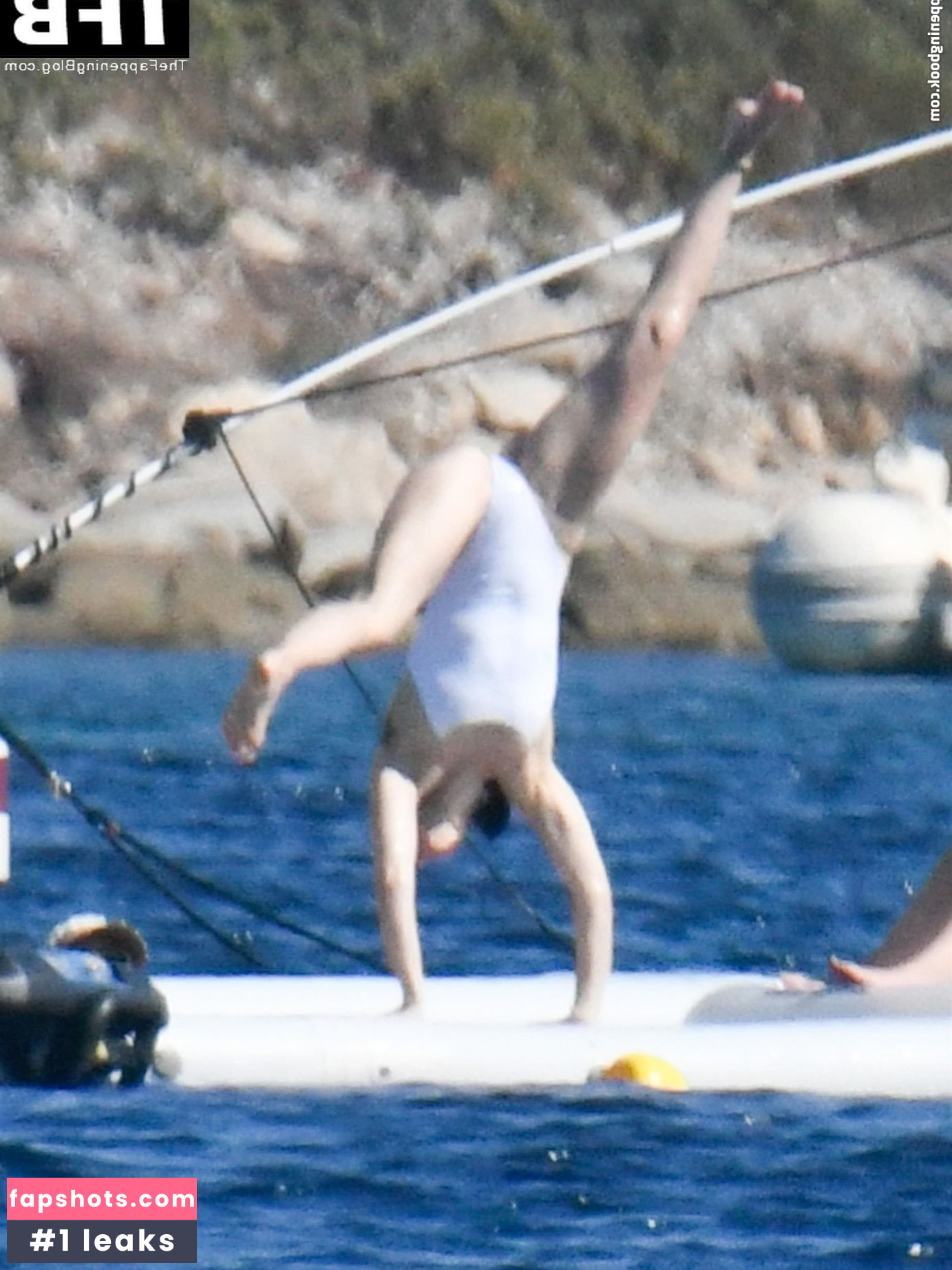 Jessica Biel gallery photo #418