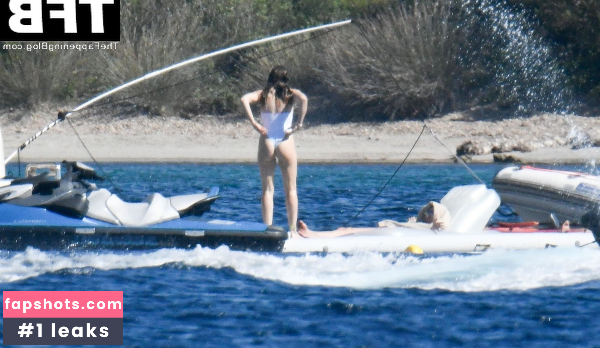 Jessica Biel gallery photo #430