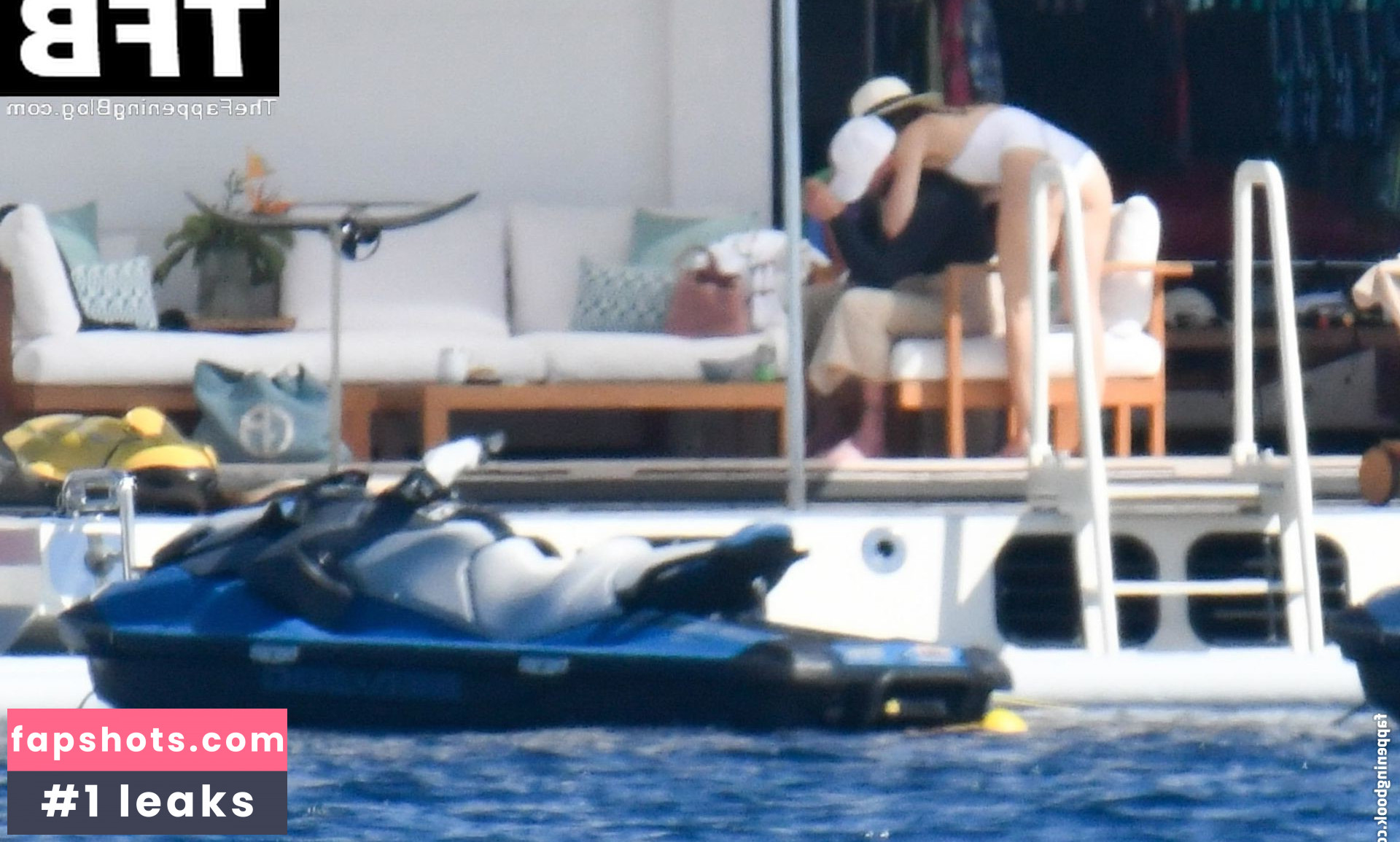 Jessica Biel gallery photo #444