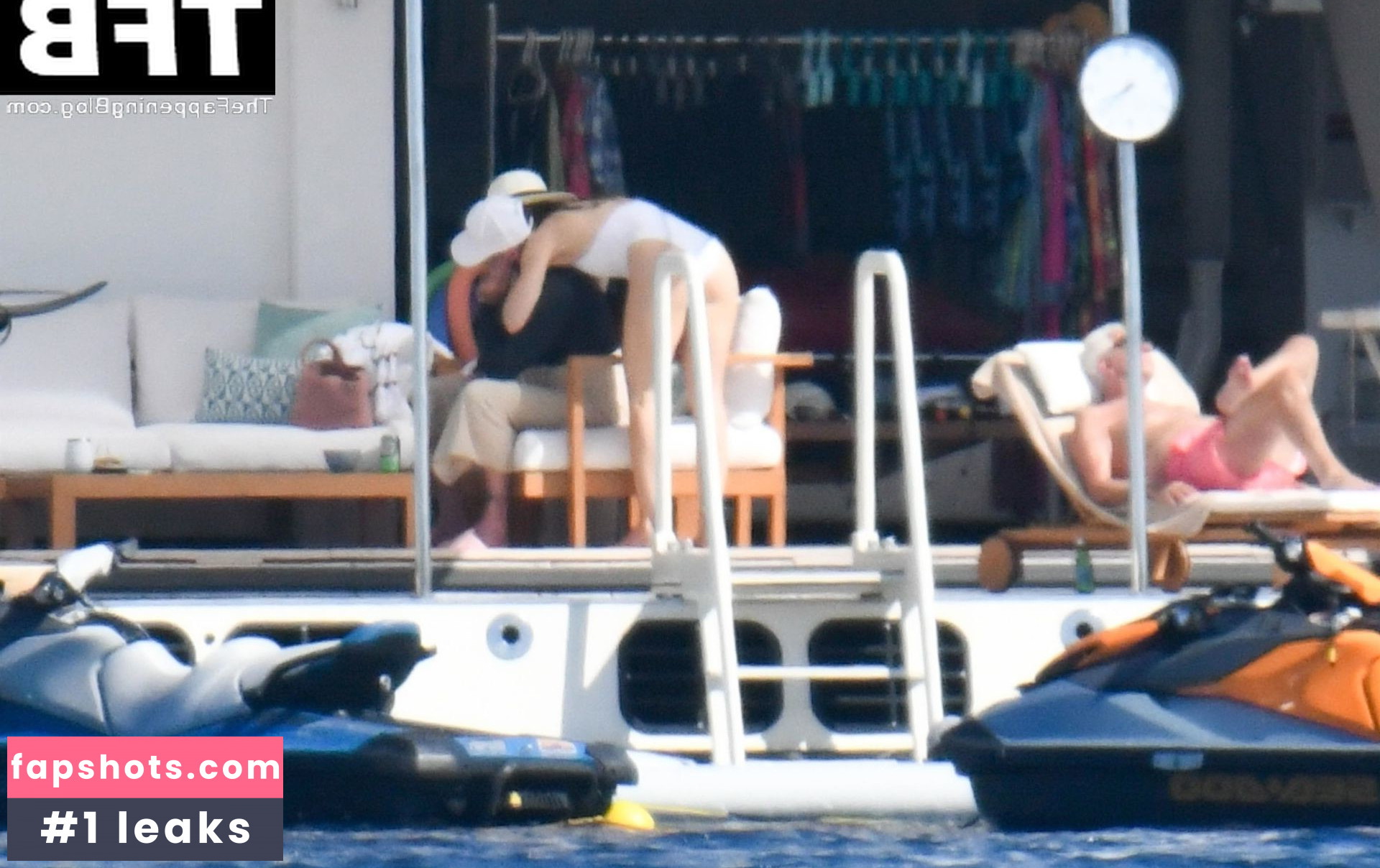 Jessica Biel gallery photo #447