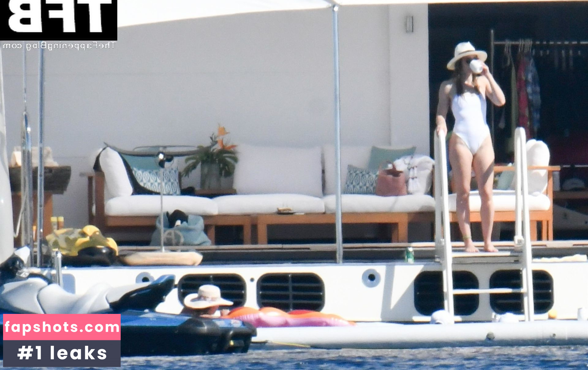 Jessica Biel gallery photo #463