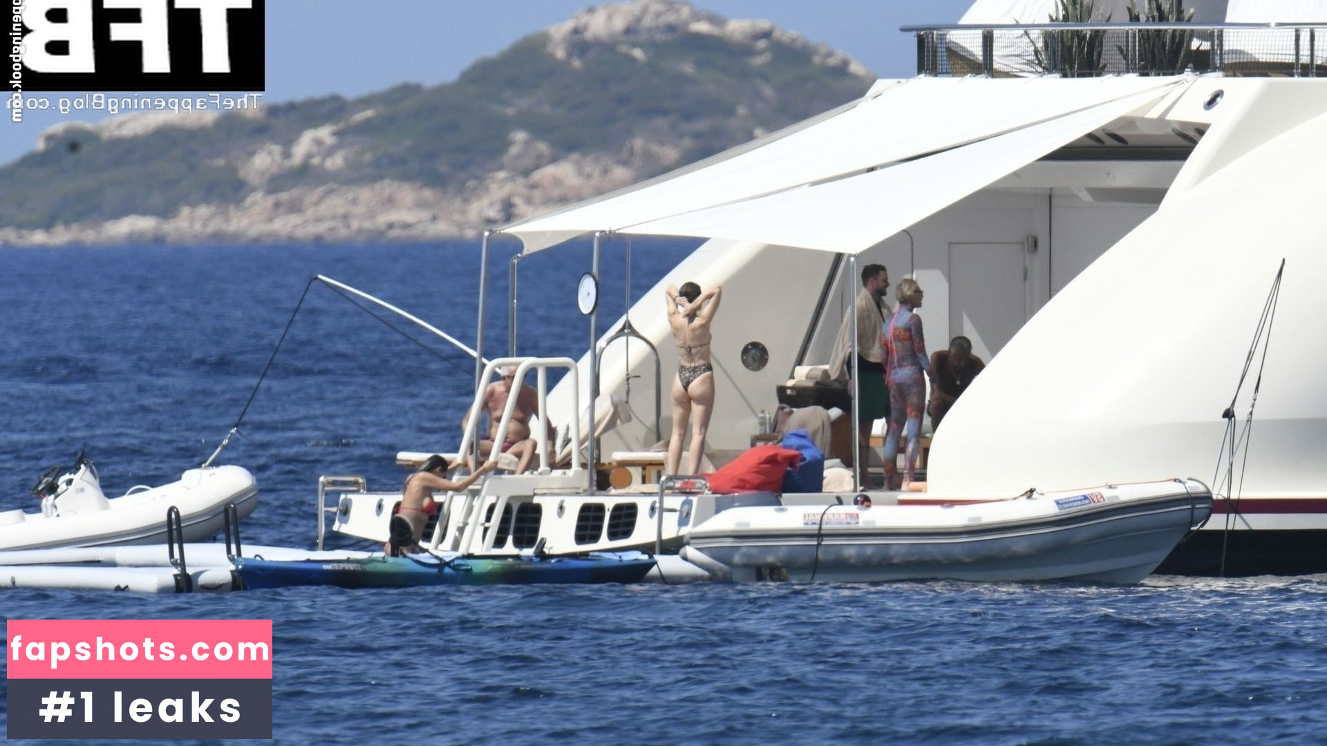 Jessica Biel gallery photo #493