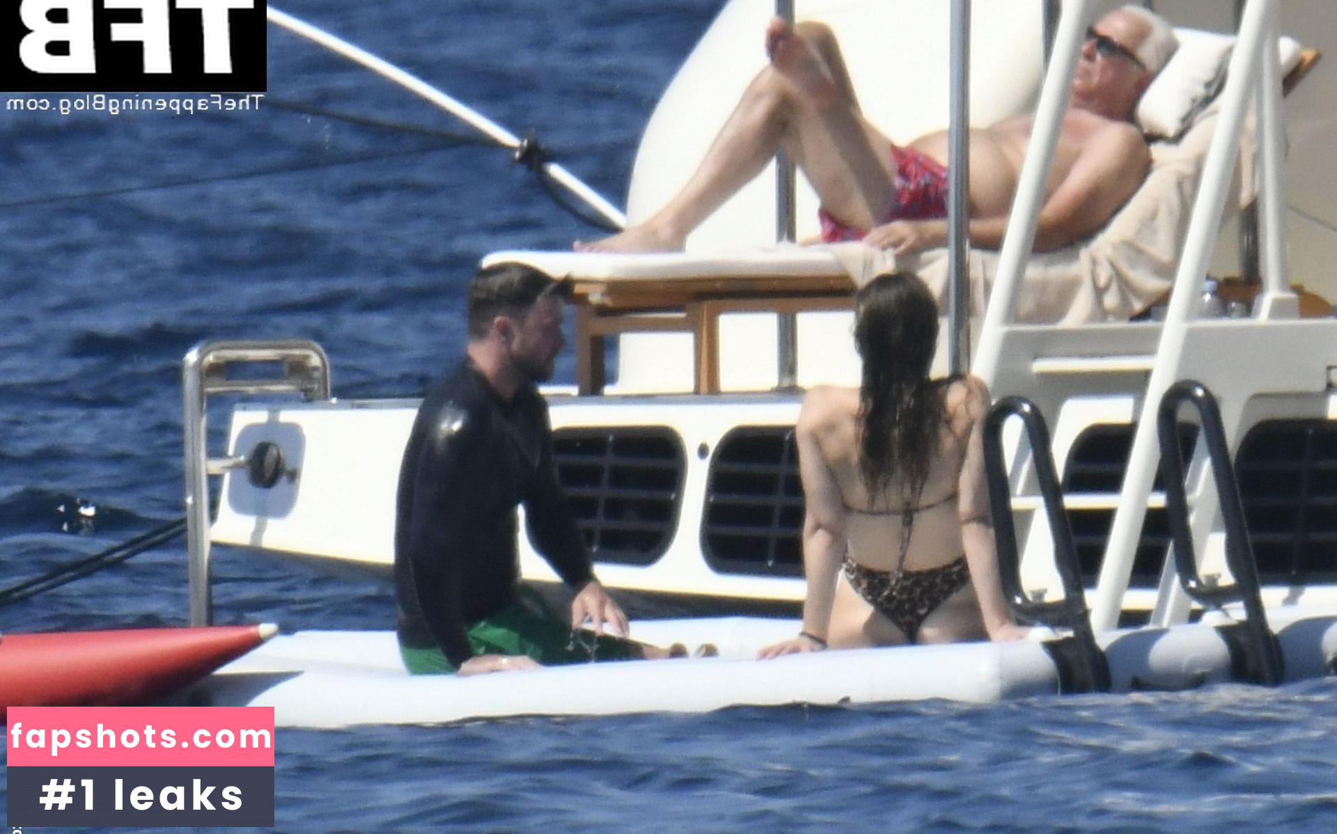 Jessica Biel gallery photo #584