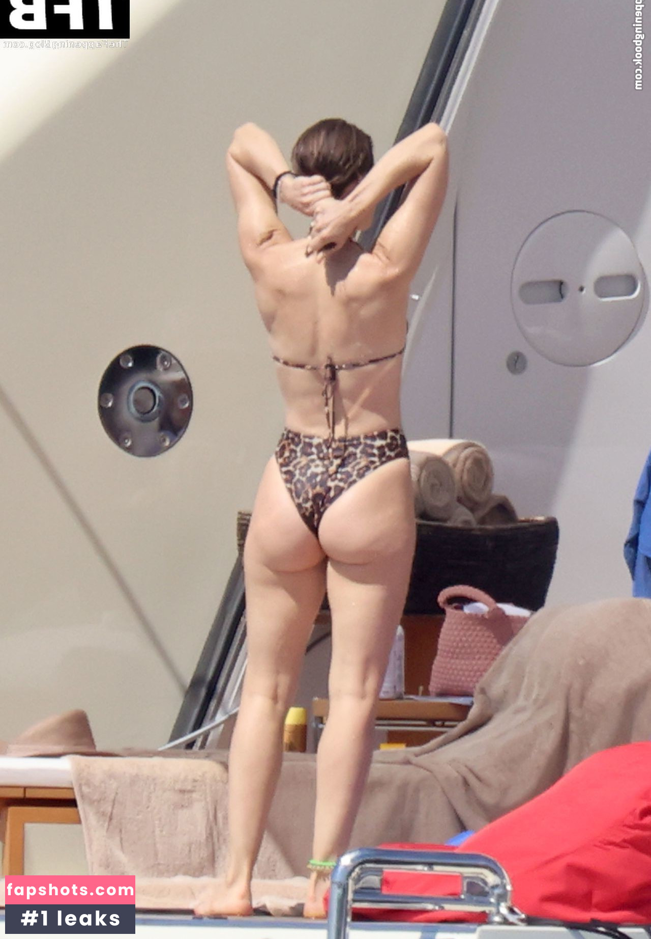 Jessica Biel gallery photo #738