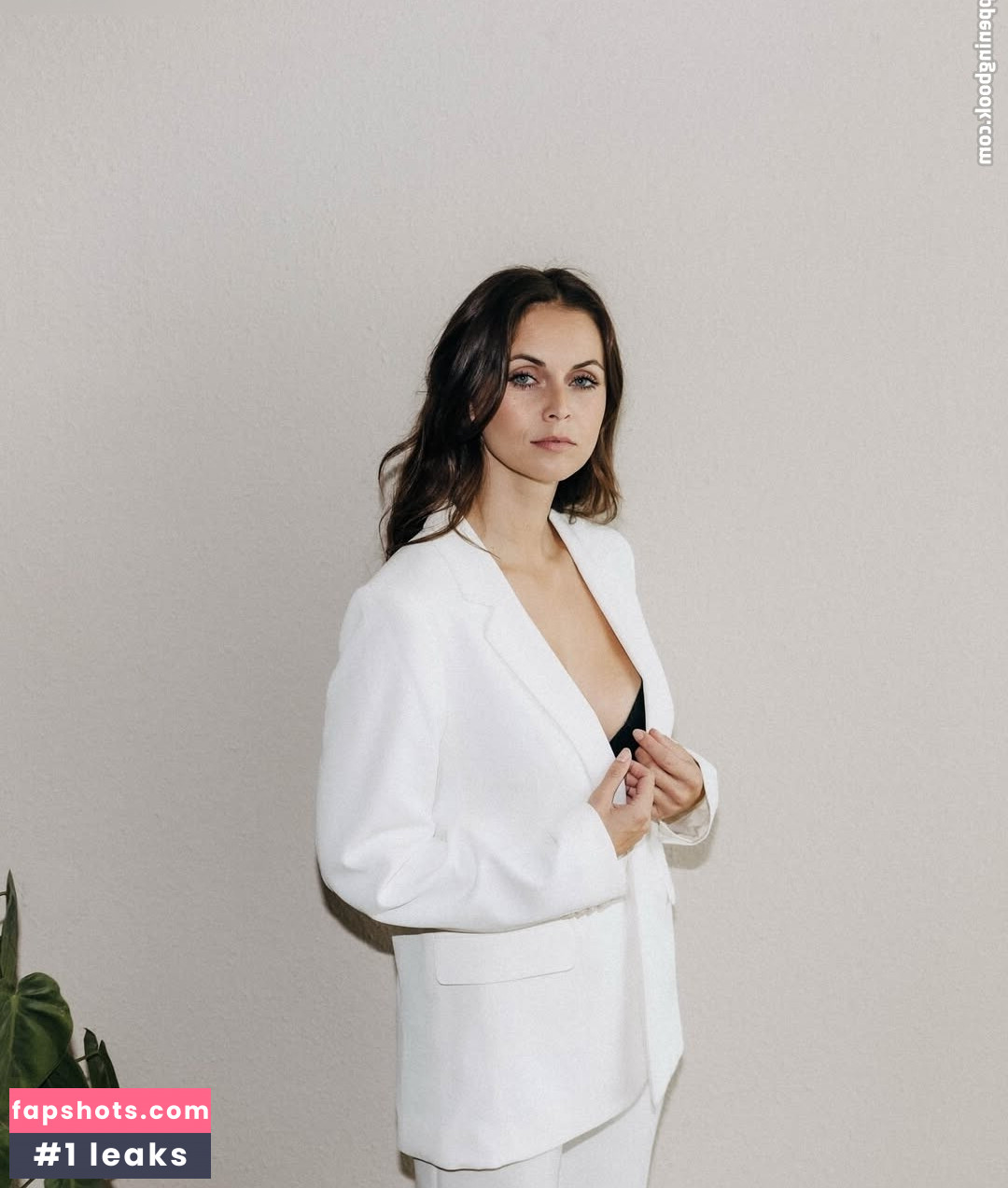 Jessica Bisceglia Nude Leaks OnlyFans Photos #11 - LeakJerk