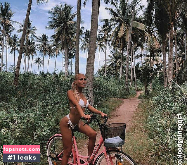 Jessica Book gallery photo #9