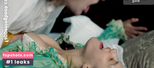 Jessica Brown Findlay gallery photo #7