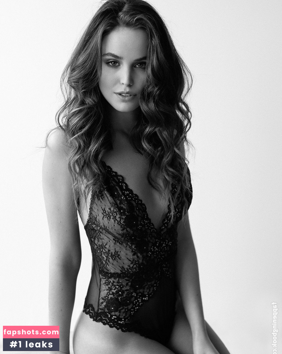 Jessica Buller gallery photo #9