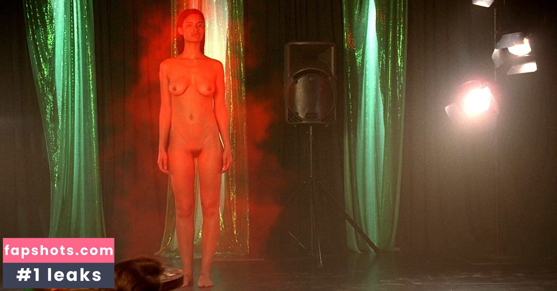 Jessica Clark gallery photo #19