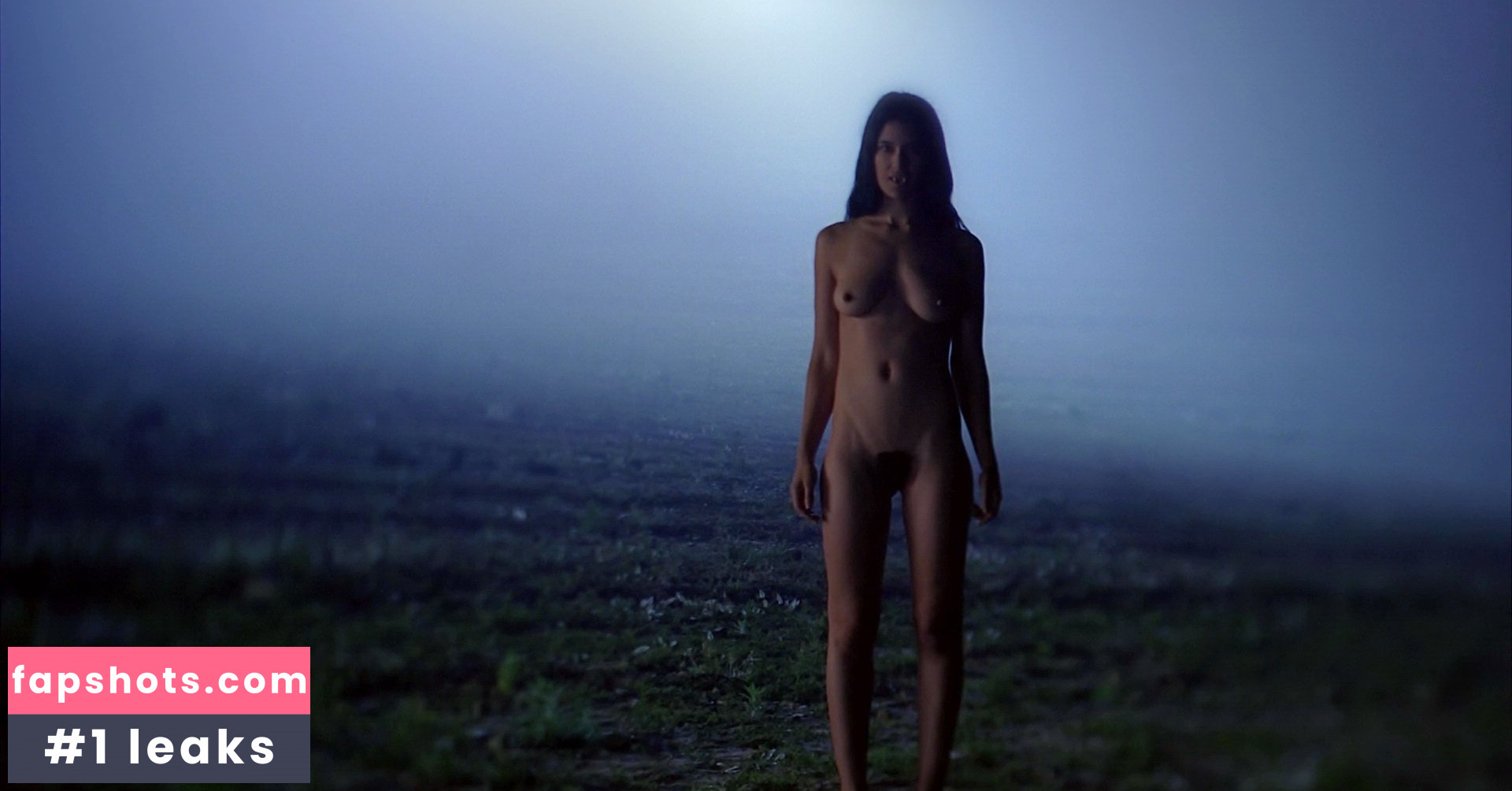 Jessica Clark gallery photo #21