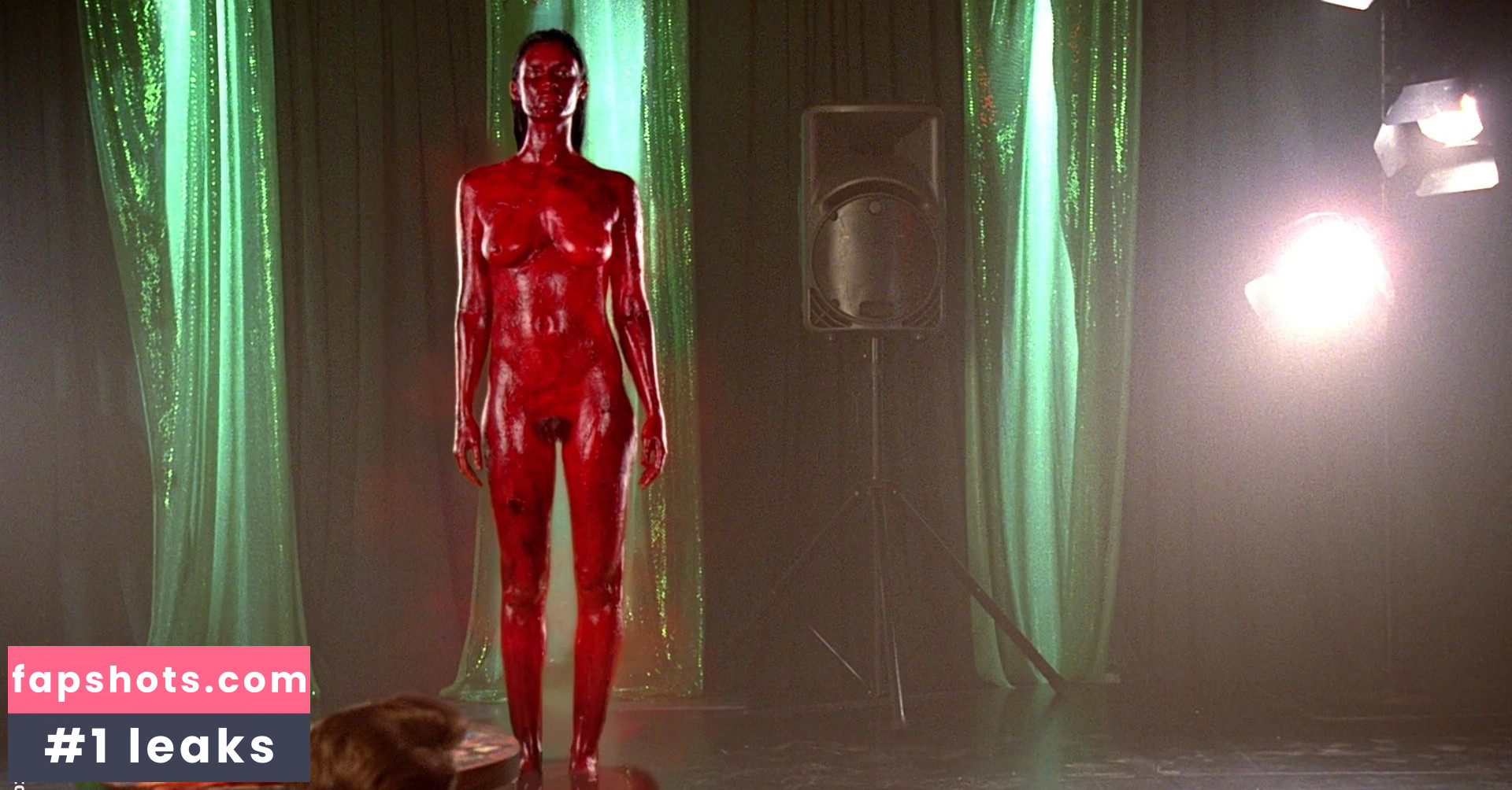 Jessica Clark gallery photo #26