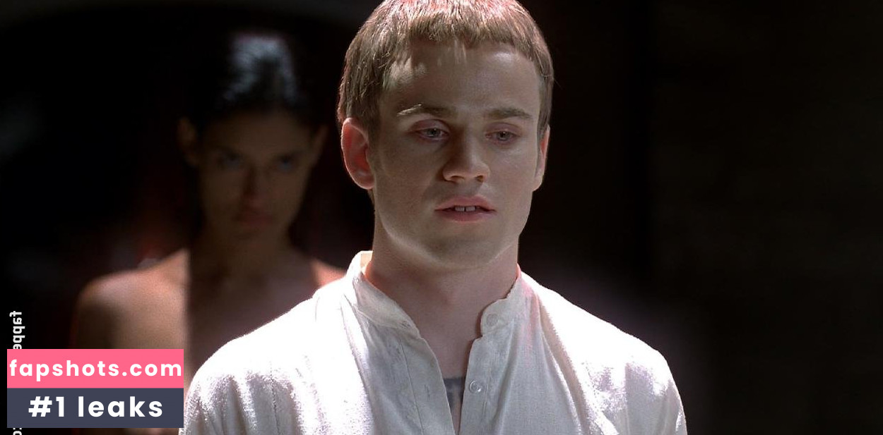 Jessica Clark gallery photo #34