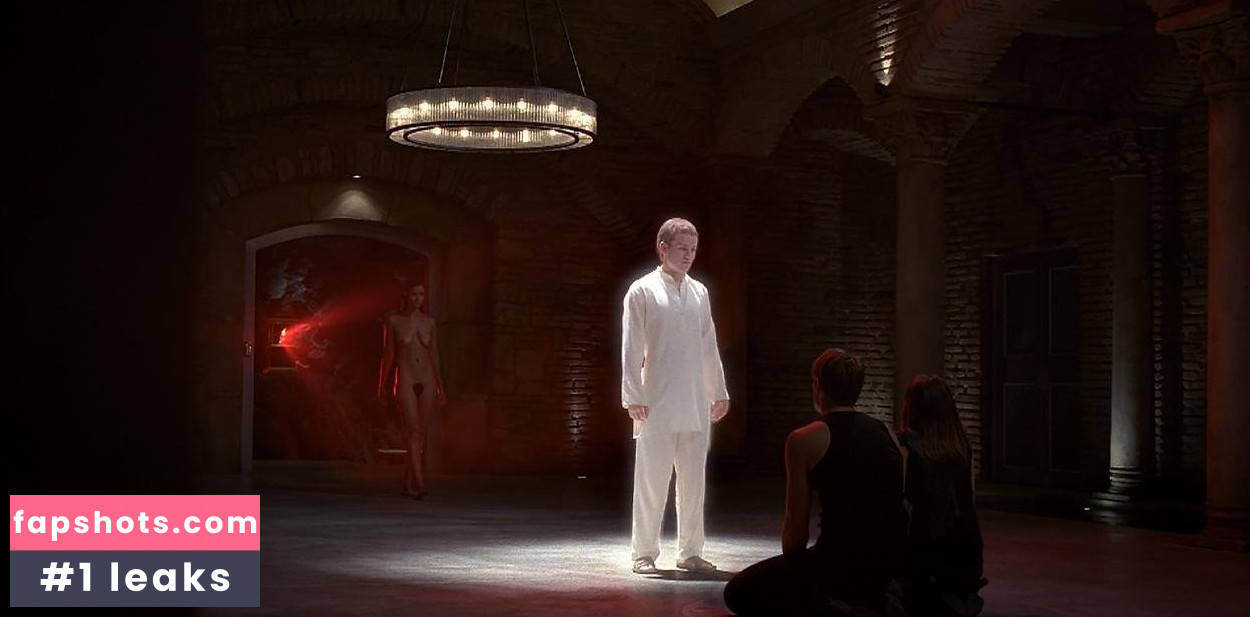 Jessica Clark gallery photo #36